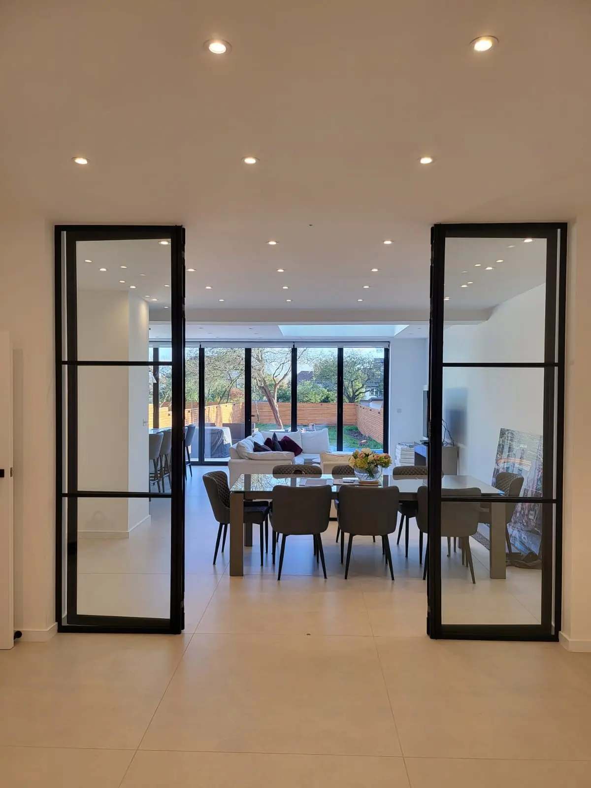 Internal hinged double doors with fixed side panels